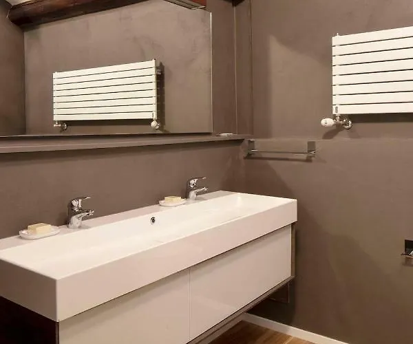 Mitodea - Residenza D'epoca Bologna