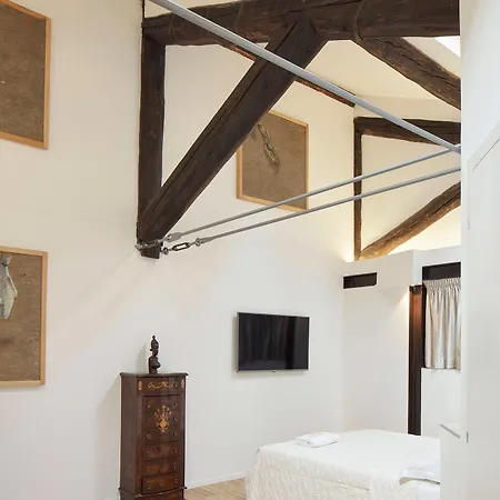 Mitodea - Residenza D'epoca Bolonia