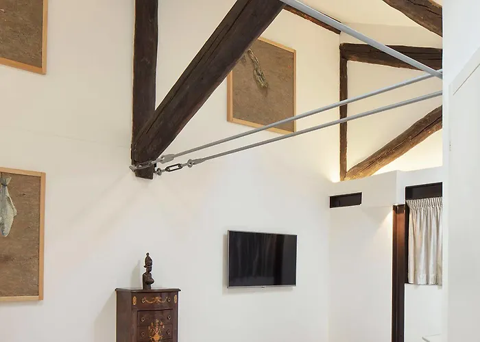 Mitodea - Residenza D'epoca Bologna